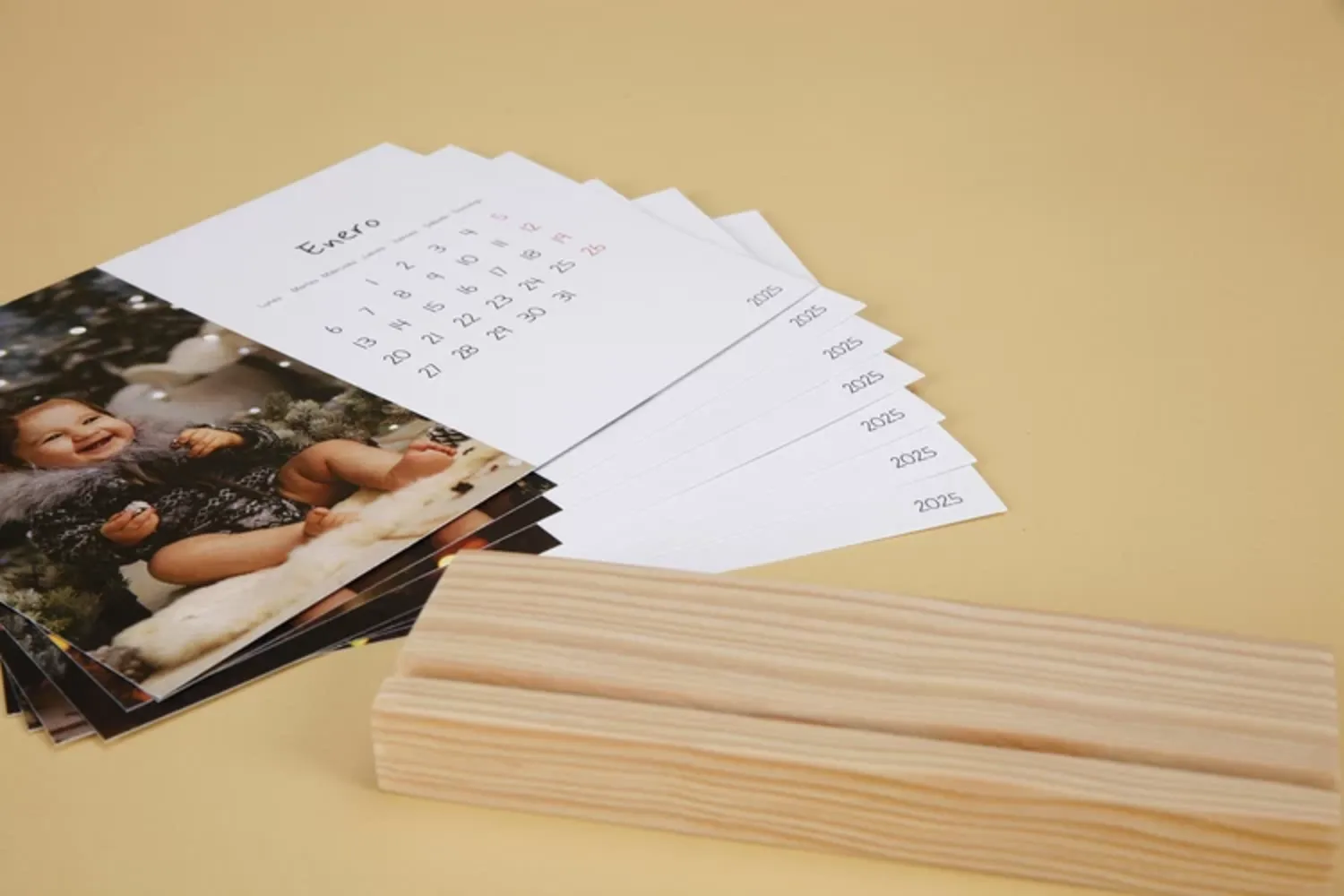 Calendario de sobre mesa 12 meses